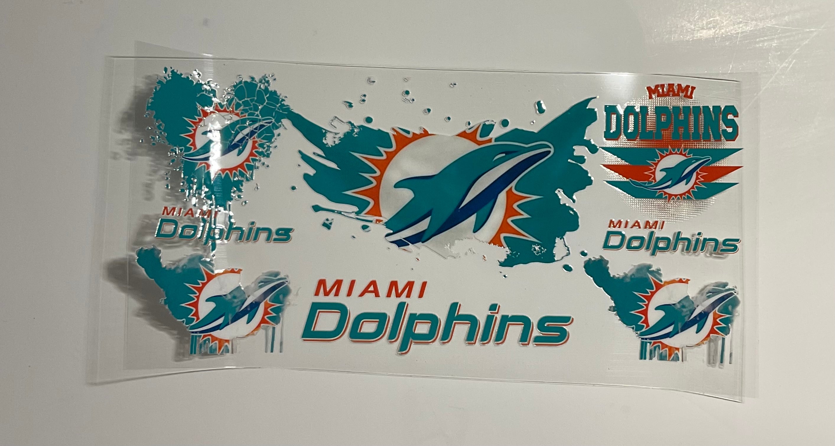 DOLPHINS 4